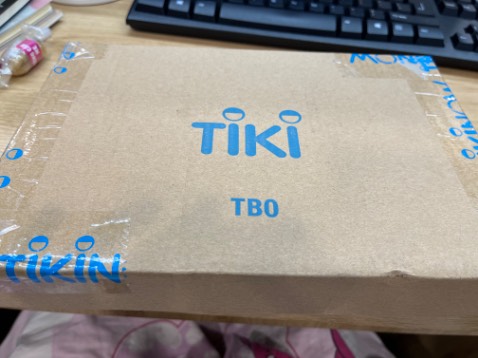 Bìa đẹp, mịn, đóng gói cẩn thận nữa, mùi sách mới thơm xỉu🥰🥰🥰 chưa đọc nội dung nhưng đã xem qua một số bài trích nd sách thấy khá oke nên mua