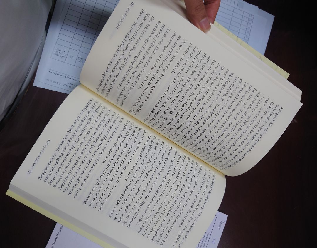 Cho 4 sao vì mình đã chọn bookcare nhưng sách không được bọc. Này mình mua cho nên hơi thất vọng xíu. Chất lượng sách ok, nội dung thì chưa kịp đọc nên chưa đánh giá được.