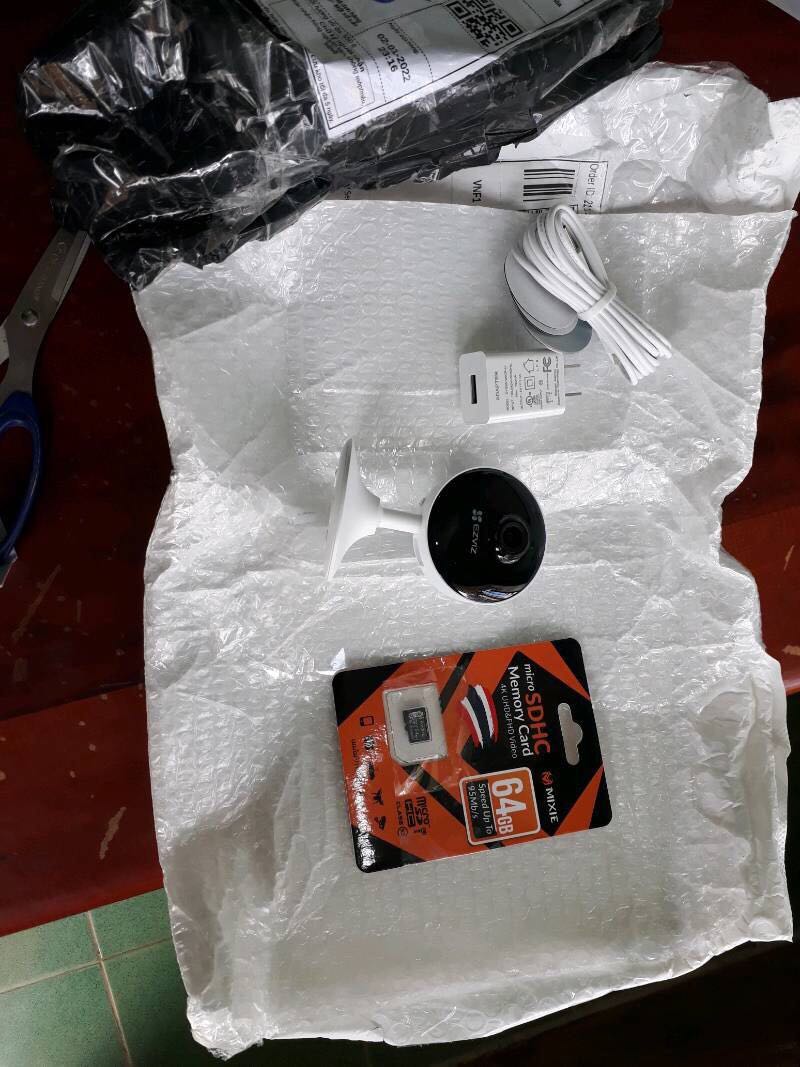 Sản phẩm y hình, gói hàng cũng kĩ. Cài đặt dễ dàng, hình ảnh, video rất mượt. Chất lượng ổn áp với giá thành, cam hoạt động nhạy, rõ. Nói chung hài lòng 👍