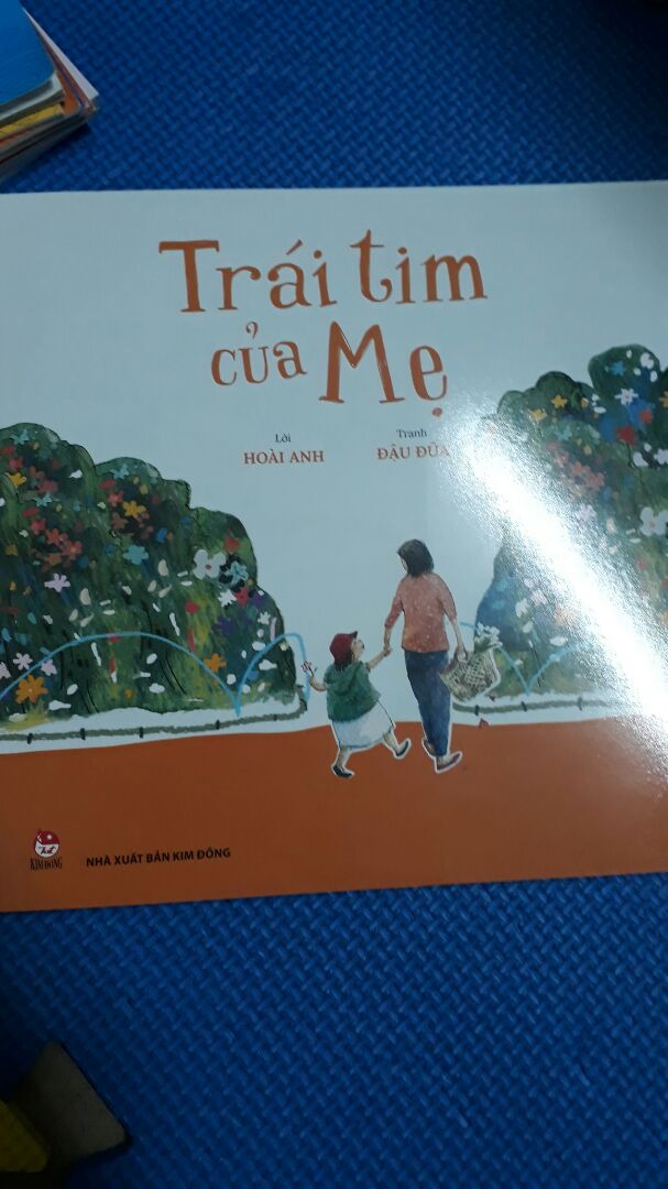 sách tranh, lời lẽ vui nhộn , tranh đẹp, nhiều trang thiết kế lạ mắt, hay.