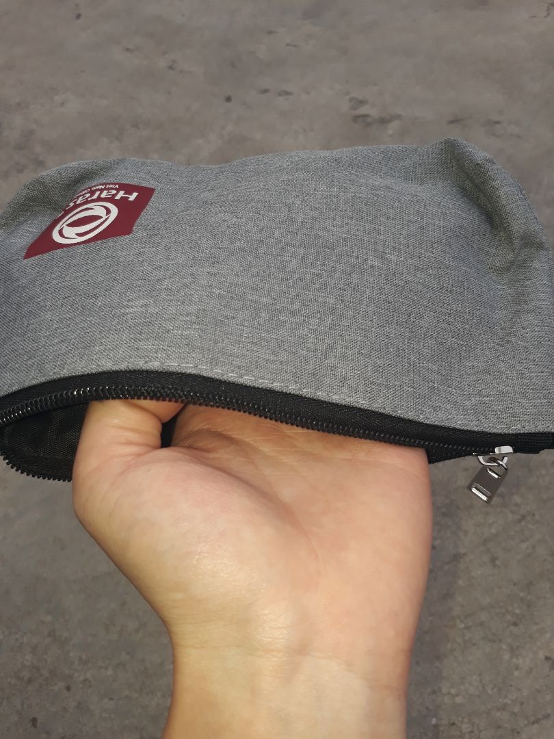 Ok ? chất đẹp, túi to, đựng được khá nhiều tiền lì xì.  Nói chung là ai đang có ý định mua thì mua luôn,  không hối hận đâu ạ.  ? Ok ? chất đẹp, túi to, đựng được khá nhiều tiền lì xì.  Nói chung là ai đang có ý định mua thì mua luôn,  không hối hận đâu ạ.  ?