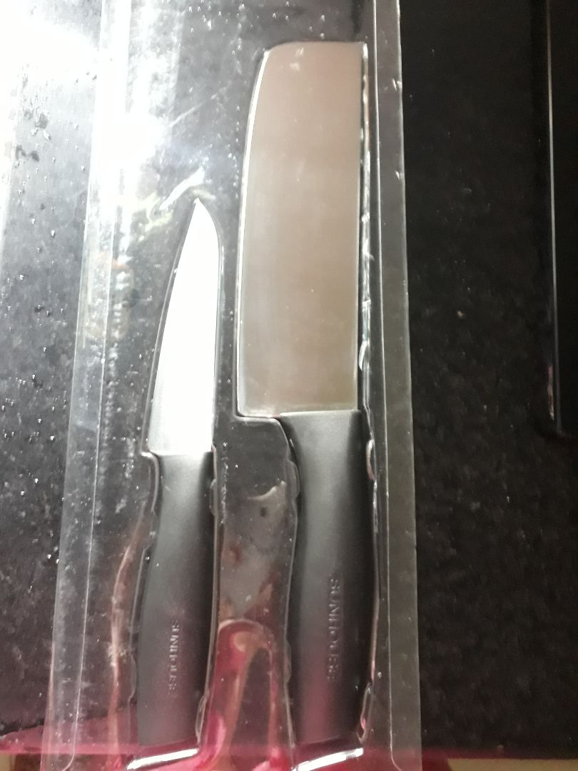 kích thước vừa tay. chắc chắn. sắc. chưa dùng lâu nên k đánh giá độ bền. giao hàng nhanh trước hẹn. ship ok.