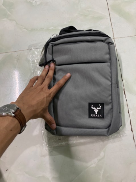 Túi ok, túi đeo to nha , theo mk nghĩ chắc có thể để cả 1 cái áo mưa một người, đt, bóp, …vv cộng thêm giao hàng nhanh và anh shiper rất dễ thương