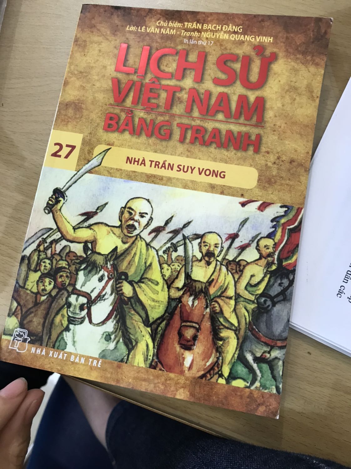Sách đẹp, tuy giấy in hơi mỏng. Một số cuốn sử dụng giấy trắng. Chất lượng in tốt, nội dung sách hay. Dễ hiểu, minh hoạ cũng rất gần gũi sát nội dung truyện.
