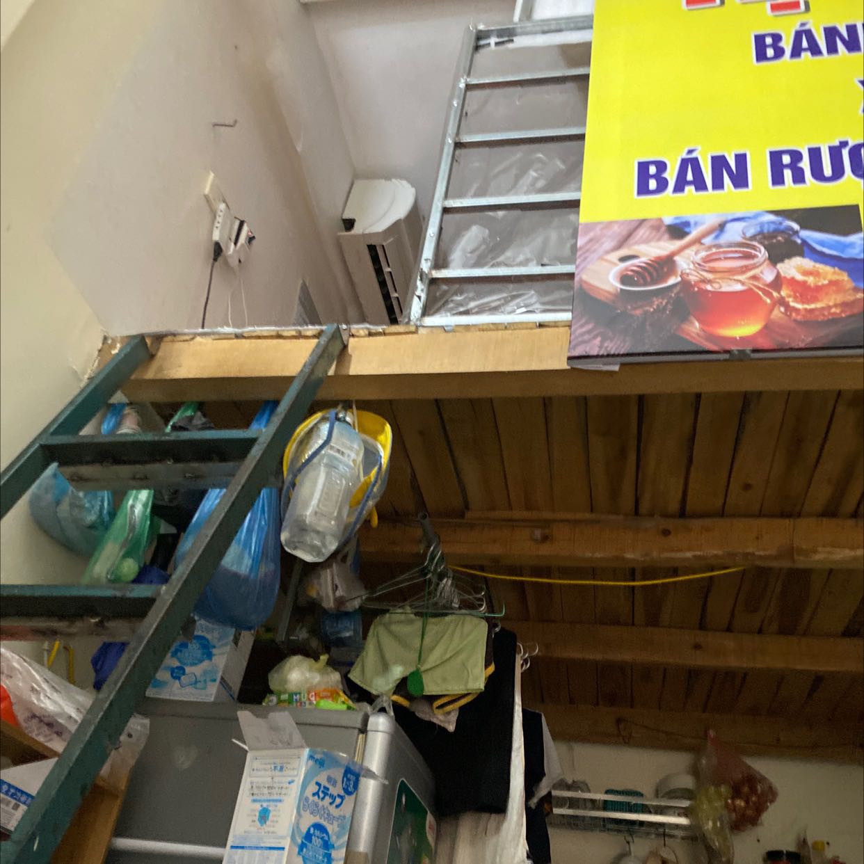 Dùng 1 vài hôm phai màu