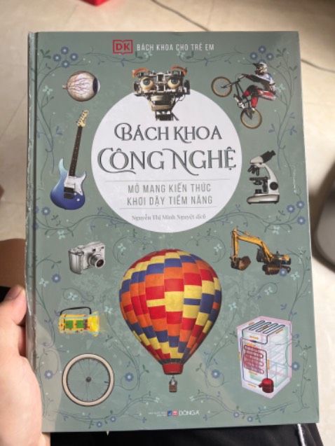 sách bọc cẩn thận. giao hàng đúng hẹn