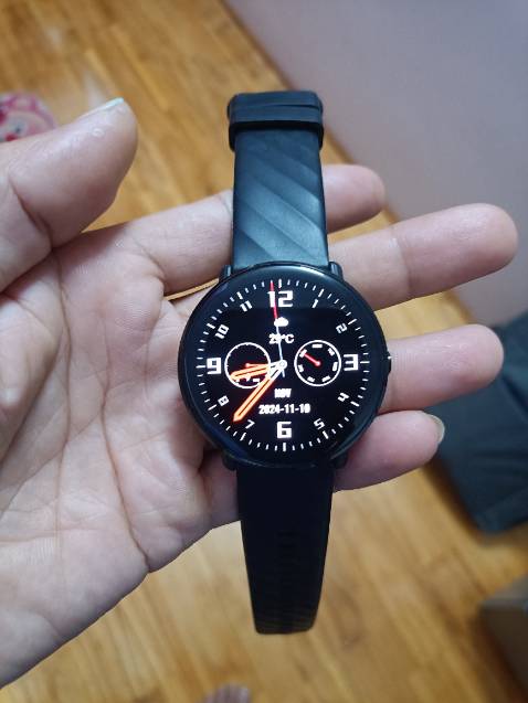 Đồng hồ đẹp,các chức năng hoạt động tốt,nghe gọi loa rất to.