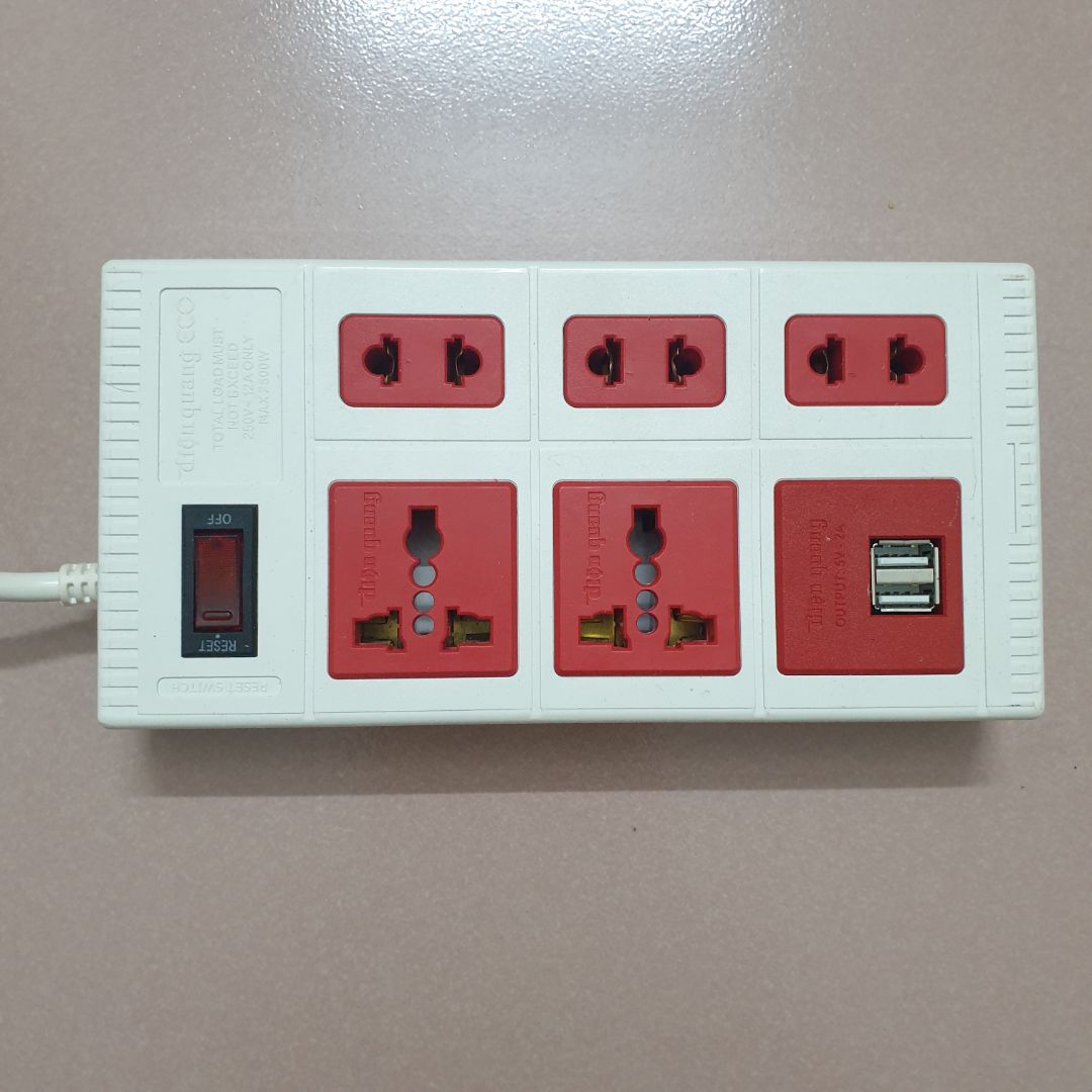 Mình mua lâu rồi giờ mới review. Ổ điện cứng cắp, ko có ổ nào bị lỏng, cả 2 lỗ cắm đầu USB rất ổn luôn, dây chắc chắn, mình chọn loại 5m, ko có chỗ nào chê. Rất đáng mua!