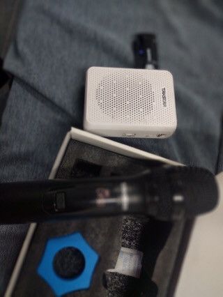 góp ý chút với shop, san phẩm thì ok , nhưng bên giao thái độk ko tốt , shop cần báo lại họ nhé góp ý chút với shop, san phẩm thì ok , nhưng bên giao thái độk ko tốt , shop cần báo lại họ nhé