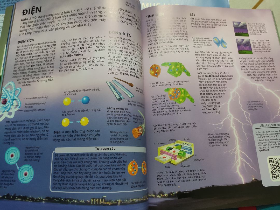 tuyệt vời. giao hàng cực nhanh, 16h hôm trc đặt, 10h sáng hôm sau đã có (do mưa chứ không không chừng còn sớm hơn).  sách in màu dày dặn, nội dung bổ ích, giá mềm. ko có j để chê.
