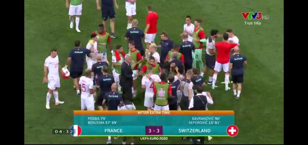 Chắc do vận chuyển gần nên shop đóng gói hơi xơ xài, cũng may là ko ảnh hưởng đến chất lượng sp. Gói trà sữa bên trong rất to tới 40g, lại đc hút chân ko nên vô cùng yên tâm về chất lượng sp. Hàng chính ngạch Mã Lai nhé, vị trà sữa khá thơm ngon, ko quá ngọt. Shipper thân thiện nhiệt tình, lịch sự. Thanks!!!