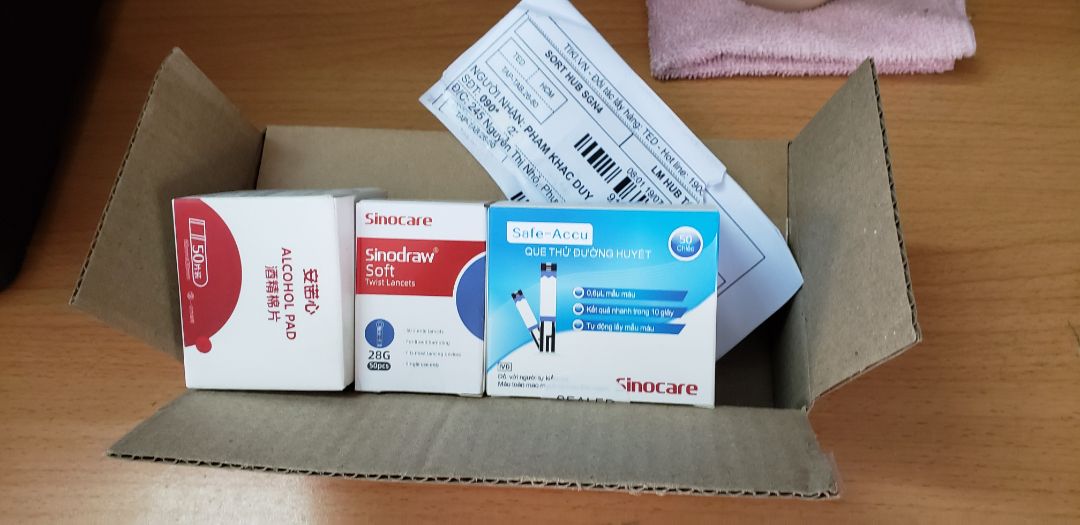 Que thử đường huyết này đừng cũng rất được. Tôi thường xuyên dùng loại này để kiểm tra đường huyết của mình. shop giao hàng nhanh đóng gói kỹ