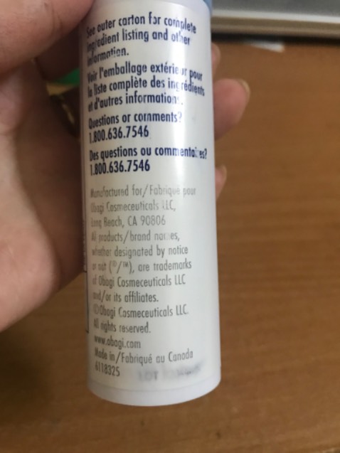 Tu luc mua toi gio chua toi 2 thang Ma chu tren chai nhoe het 1/2, dat biet cho so Lot bay han mau luon.
Mac du chai nay toi ko xai moi ngay, gio nhin lai chai thay Hoan mang qua, ko biet Hàng gi nua