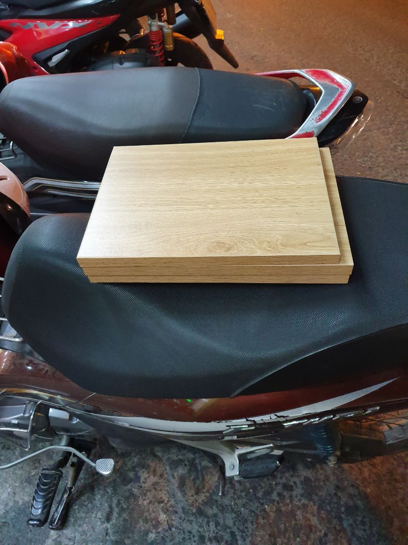 Kệ gỗ bị bung dập phần đầu do vận chuyển, không có sơ đồ hướng dẫn lắp ráp. Phần tấm gỗ lắp ráp giao sai kích thước. Kệ gỗ bị bung dập phần đầu do vận chuyển, không có sơ đồ hướng dẫn lắp ráp. Phần tấm gỗ lắp ráp giao sai kích thước.