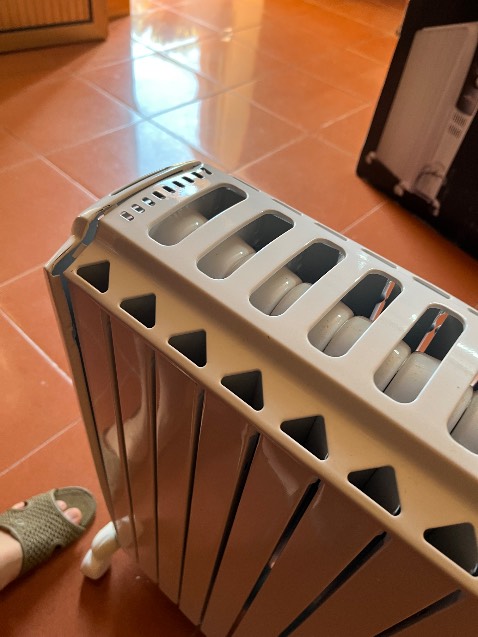 Hàng bị bóp méo, chưa sử dụng nên chưa biết thế nào.