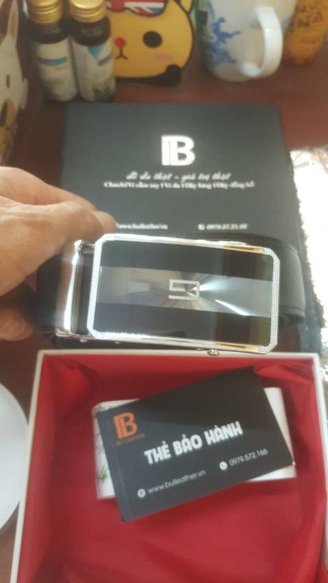 Đầu khóa rất đẹp. Đóng gói tốt. Giao hàng nhanh. Dây hơi mỏng xong phù hợp với tầm tiền đó . Thiếu vòng da nhỏ kèm theo dây lên hơi buồn.