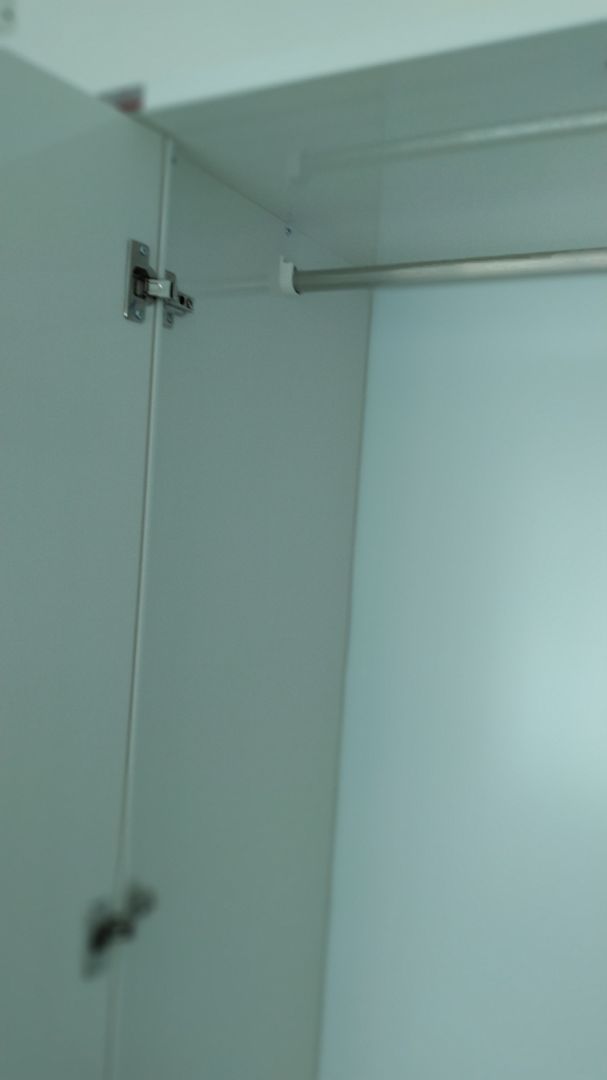 Sản phẩm đẹp, giá rẻ. Shop hỗ trợ việc giao hàng theo yêu cầu khách hàng. Hai nhân viên lắp ráp cực kỳ chuyên nghiệp. Rất hài lòng. Mọi người có thể chọn mua sản phẩm này tại shop khi cần dùng.