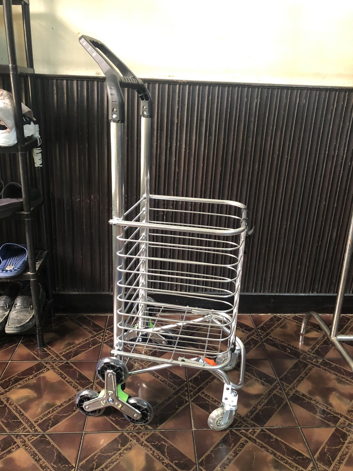 Xe giao đúng như bài viết giới thiệu. Đóng gói gọn gàng. Xe chắc chắn, dễ di chuyển. Xe giao đúng như bài viết giới thiệu. Đóng gói gọn gàng. Xe chắc chắn, dễ di chuyển.