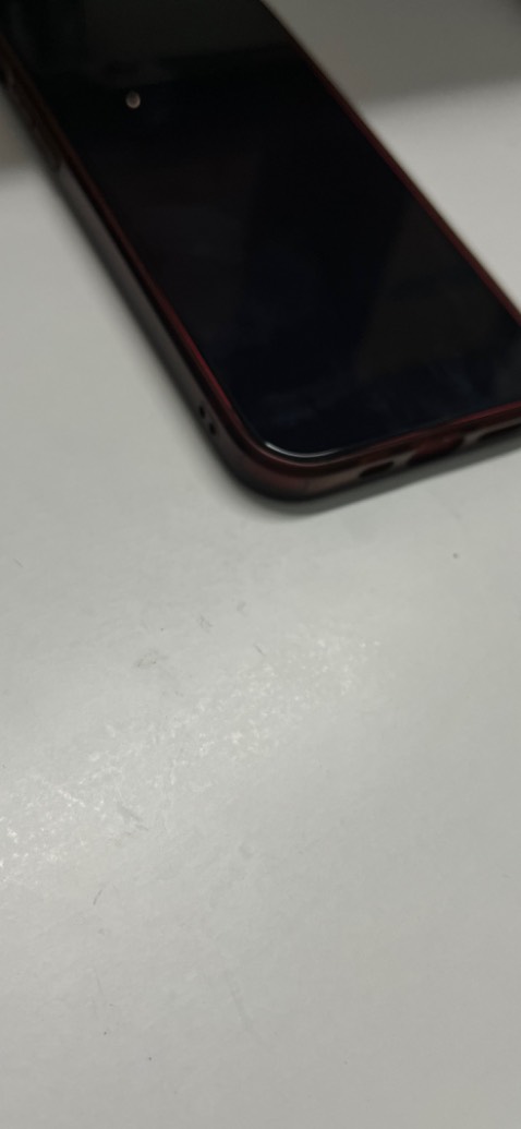 Chống va đập tốt, dễ dán