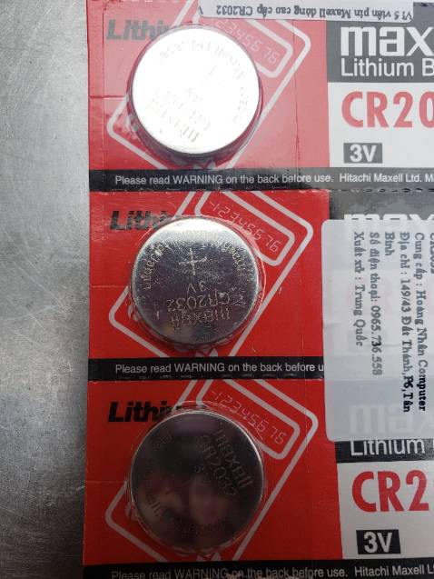 Hàng giả nha mọi người! 1 viên pin mình tháo từ remote xe hơi mình ra, còn cái vỉ là hàng của shop. Không giống hình shop đăng, k có tem chống hàng giả như hình shop đăng luôn.
Cảm thấy thất vọng với shop khi mà mua trên tiki còn bị *** dối.