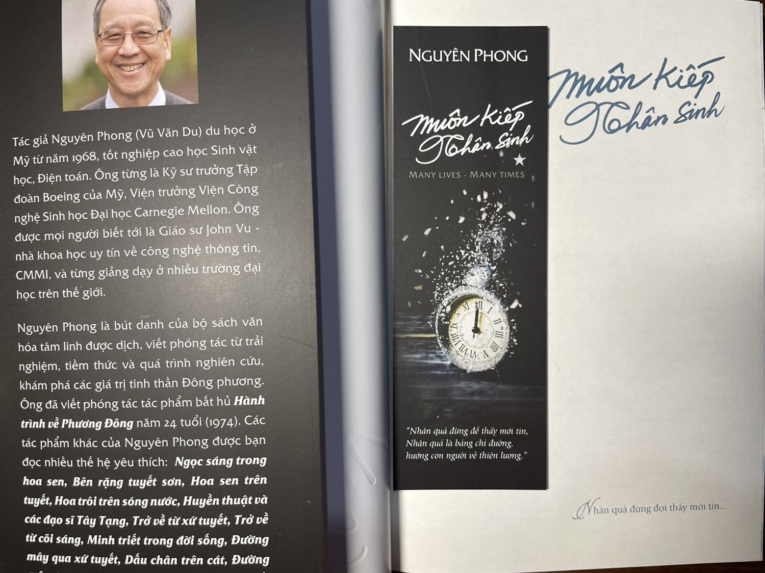 So với những quyển đã đặt mấy hôm trước thì quyển này tuy được thêm 1 lớp vỏ nhựa bên ngoài nhưng góc sách bị cấn và bong chắc do vận chuyển, chứ không được nguyên vẹn như mấy quyển kia. Hy vọng có thể nhận được quyển sách nguyên vẹn hơn. Còn lại thì ok hết