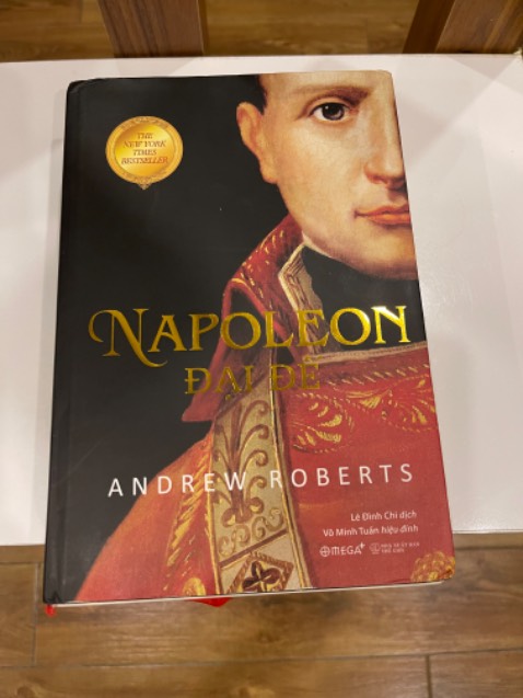 Tôi là khách hàng trung thành của Tiki, nhưng lần này sách giao không thể chấp nhận được. Tình trạng sách như hình ảnh kèm theo.
Đề nghị Tiki sách giao cho khách hàng và cách kiểm duyệt