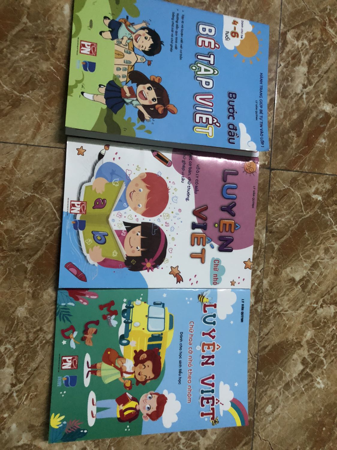 Sách đẹp, mua được giá rẻ. Nhà bán hàng đóng gói sản phẩm chắc chắn. Cảm ơn tiki