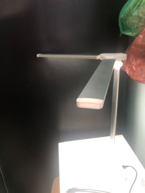 Đèn sáng có 2 chế độ ánh sáng sử dụng tiện lợi 
Có chế độ thông minh hẹn h cho mình đọc sách trc ngủ lắm ak, cho shop 5*