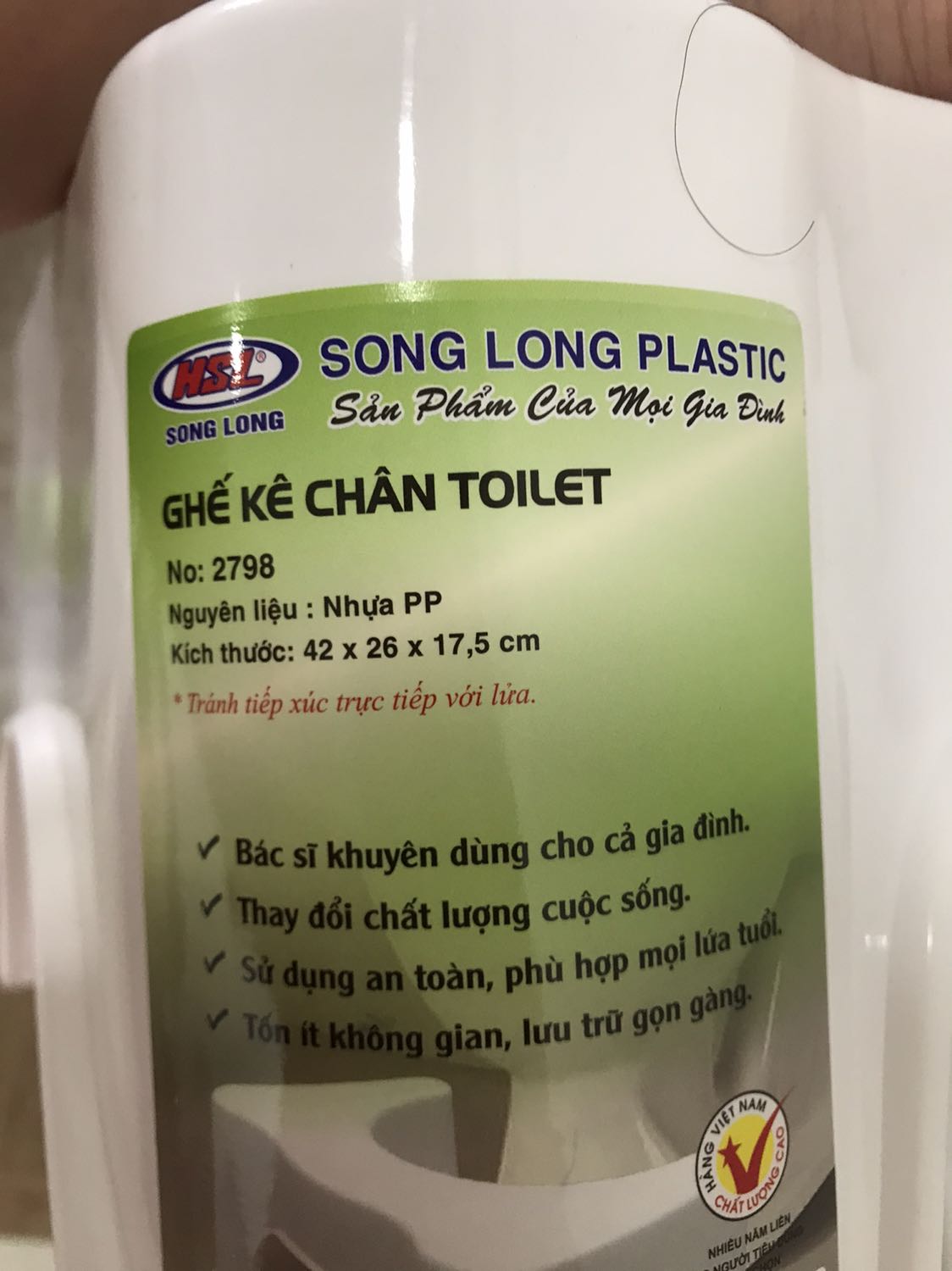 Ghế hơi nhỏ, phù hợp giá tiền.