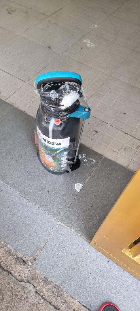 Hàng xịn sò, chuẩn nhập ngoại, tốt . Dùng thử ok rất tiện ích và công năng Hữu hiệu, đáng tiền. tuy nhiên vẫn bị lỗi do thân bị vật nóng làm méo chút.