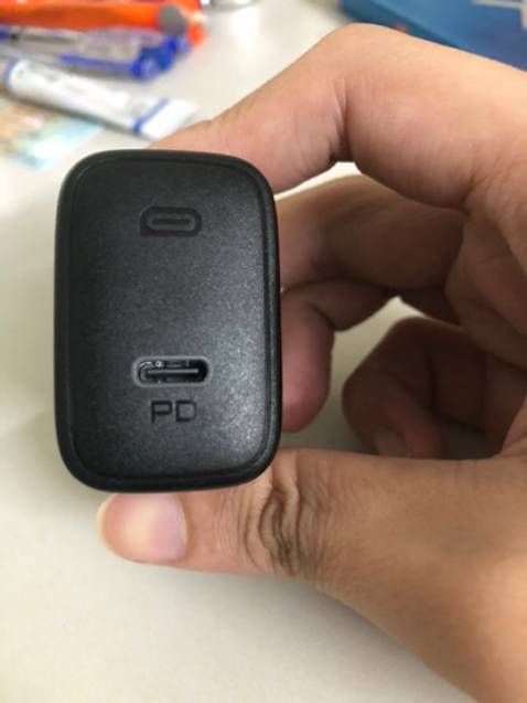 Sạc của aukey là quá chuẩn rồi, đã đc apple cấp chứng nhận. Đắt nhưng chất lượng tuyệt vời. Mình sạc ip 8 plus 30p từ 0% lên 50%, 1h là đc 80%, sau 80% sẽ sạc chậm như bình thường để bảo vệ pin, đúng như chuẩn của apple