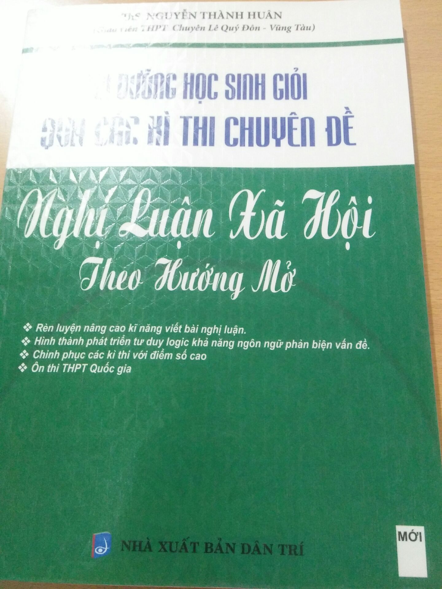 nội dung sách ok lắm nha,phù hợp cho mấy bn thi hsg và ôn thi THPT.đóng gói cẩn thận,giao hàng nhanh