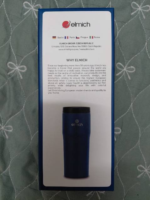 Giá rẻ gần gấp đôi so với *** Mall và *** Mall. *** nước nóng nhiệt không truyền ra ngoài gây bỏng như 1 số bình giá rẻ trôi nổi. Tặng kèm 2 ron cao su để dự phòng. Giao nhanh trong chưa đầy 24 giờ.