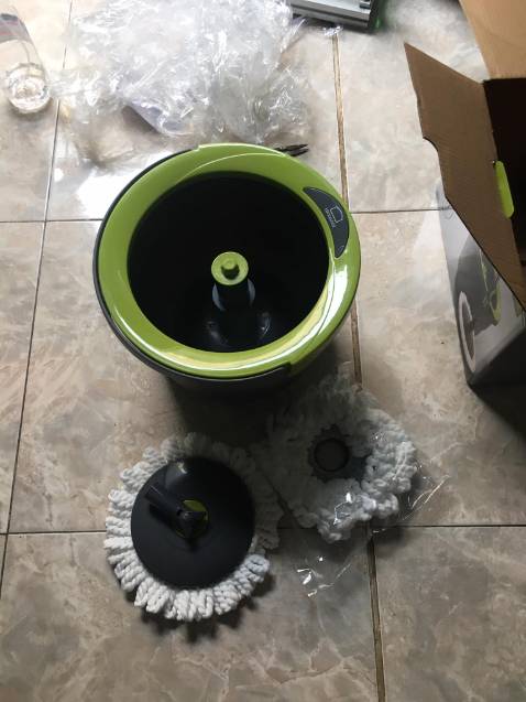 Mình có nhận được hàng cây lau nhà, nhưng hiện tai thiếu 2 cây bông lau, đề nghị kiểm tra lại, khi nào giao lại !