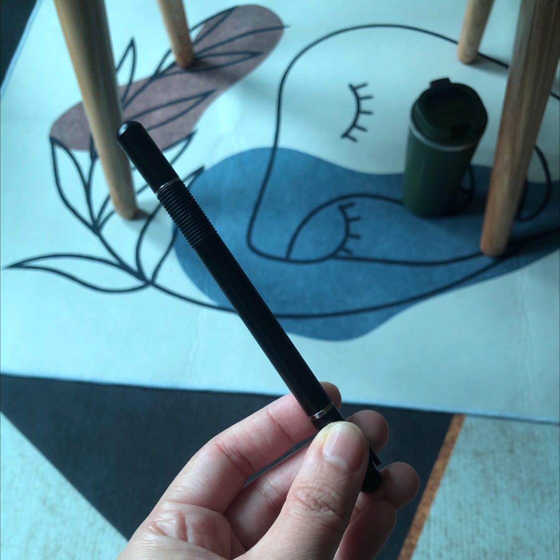 Bút dùng khá mượt, hình thức đẹp.