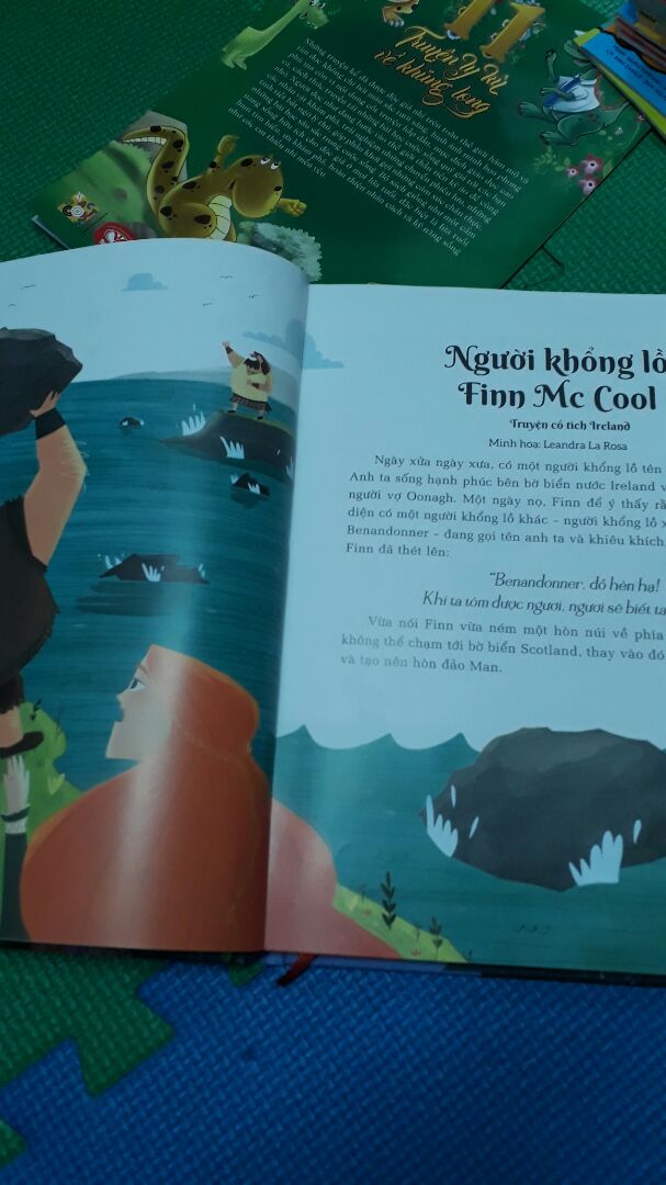 Khổ sách to, hình vẽ đẹp, nhiều câu chuyện hay