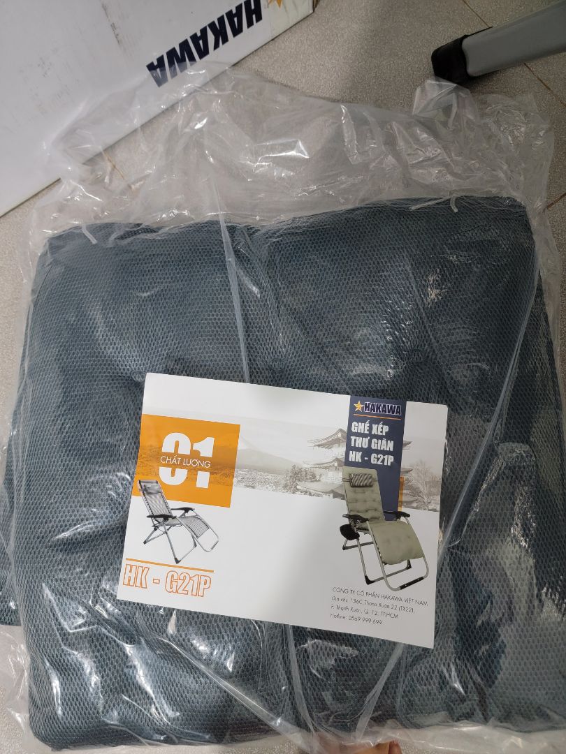 mình mua về ngồi thử ghế bật lên xuống rất cứng và khó khăn không giống như shop quảng cáo,muốn trả hàng lại thì shop bảo ko được, sử dụng thì rất bất tiện bởi vì ko thể bật lên xuống được rất là cứng, bỏ tiền ra mua mà không sử dụng được thì bây giờ phải làm sao đây