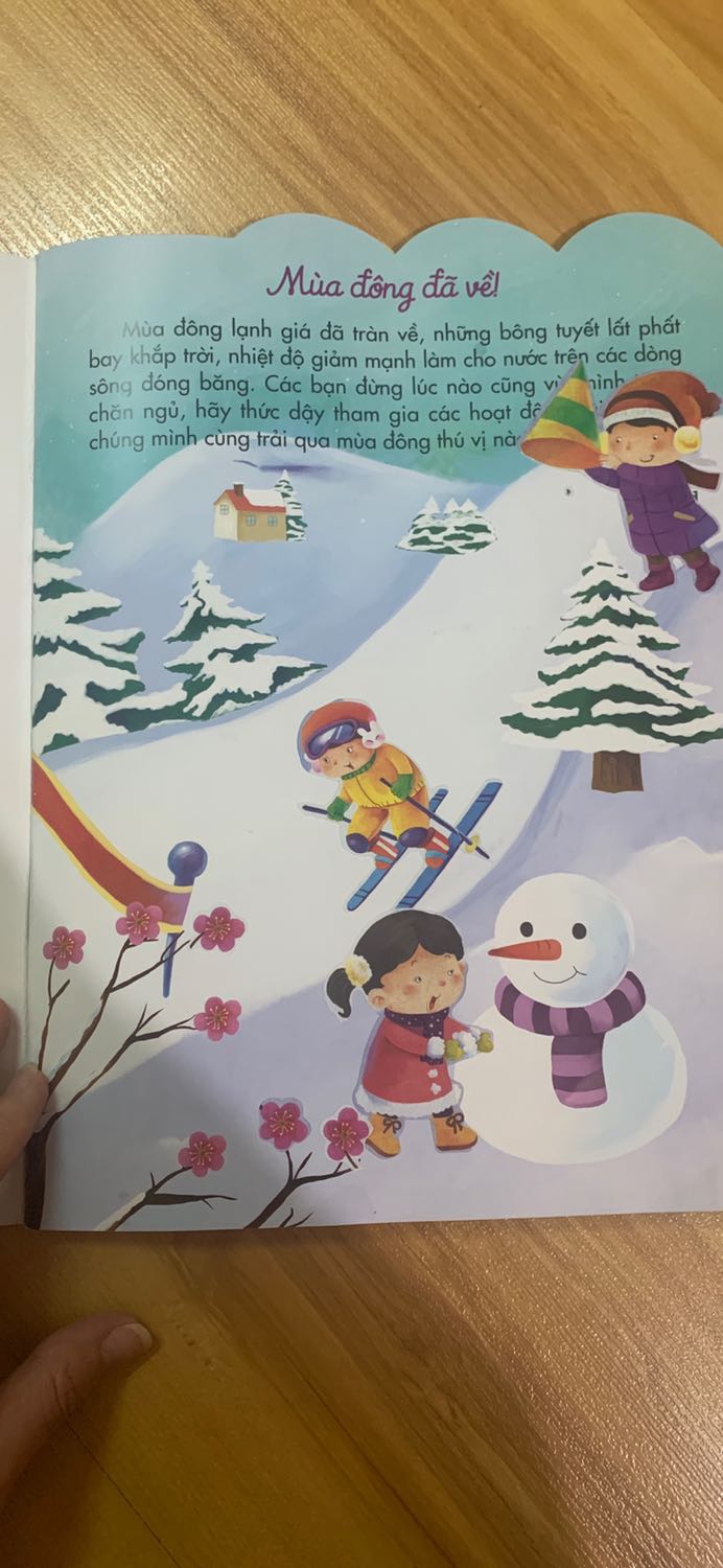 Nội dung hay, hình dán đẹp, dễ bóc hợp với bé nhỏ