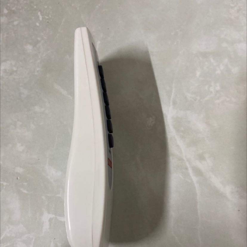 Sản phẩm quá tốt. Tuy cầm không chắc chắn bằng hàng zin nhưng bấm cũng được cho shop 5 sao