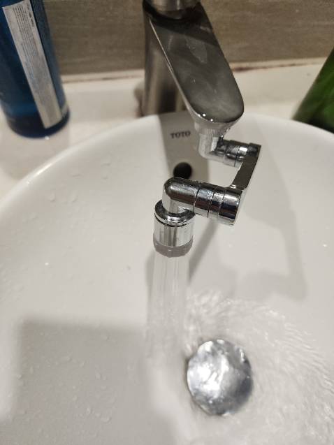 13/7/2024.
Nói chung là Tốt. Có kèm 3 cái ron nhựa, 1 cái chìa khóa để vặn vòng ren và 1 cuộn cao su non nhỏ.
Đánh giá 4⭐️+ 
(Vì cái vòng ren có vẻ hơi mỏng) nhưng mà tất cả đều ổn. Giá tốt.
Có 2 chế độ chảy nước.