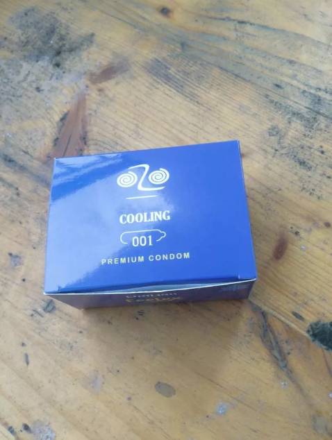 Dùng mát lạnh còn mỏng nhẹ như không dùng luôn ny mình rất thích dùng loại  này, mua nhiều của shop lắm rồi