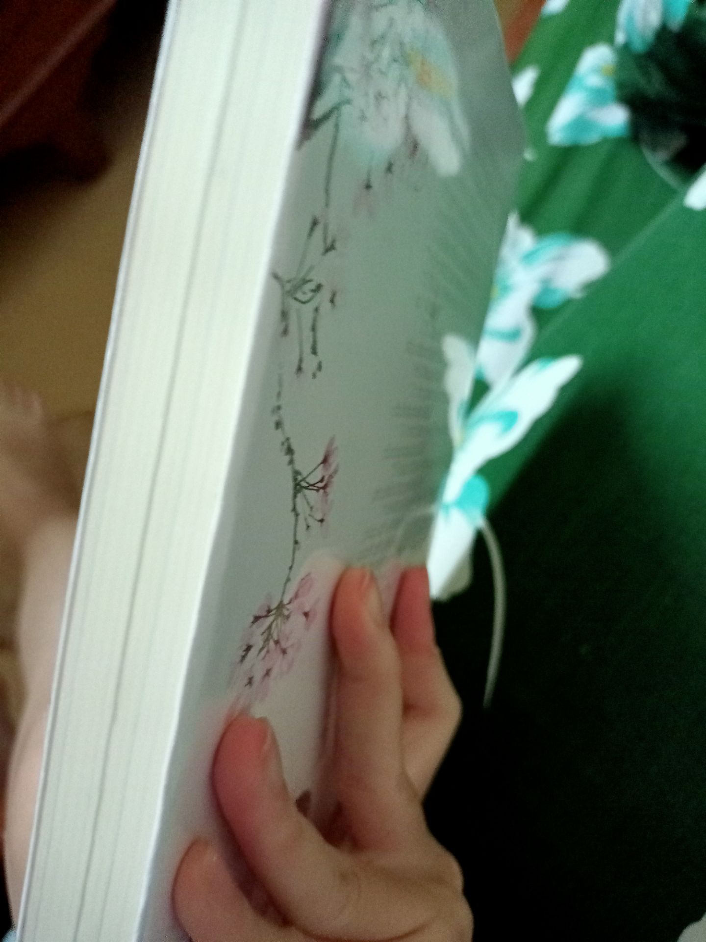 sách rất đẹp, về cực nhanh luôn, vùa đặt sáng hôm qua chiều ngày mai để về tới, có bìa bao bọc rất cẩn thận, nói chung là tốt, mua sách của Tiki nhiều lần nhưng chưa lần nào có ý kiến  không về chất lượng sách và thời gian giao hàng cả