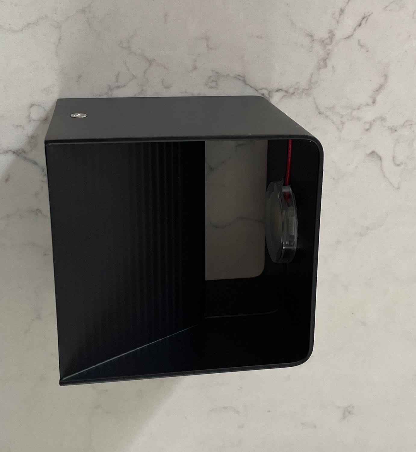 Giao hàng không đúng hình ảnh lúc đặt mua.
Cảm giác rất khó chịu