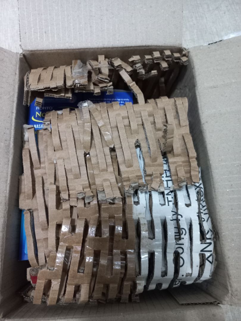 sản phẩm chất lượng, mua được giá tốt, giao hàng nhanh, nhân viên giao hàng dễ thương