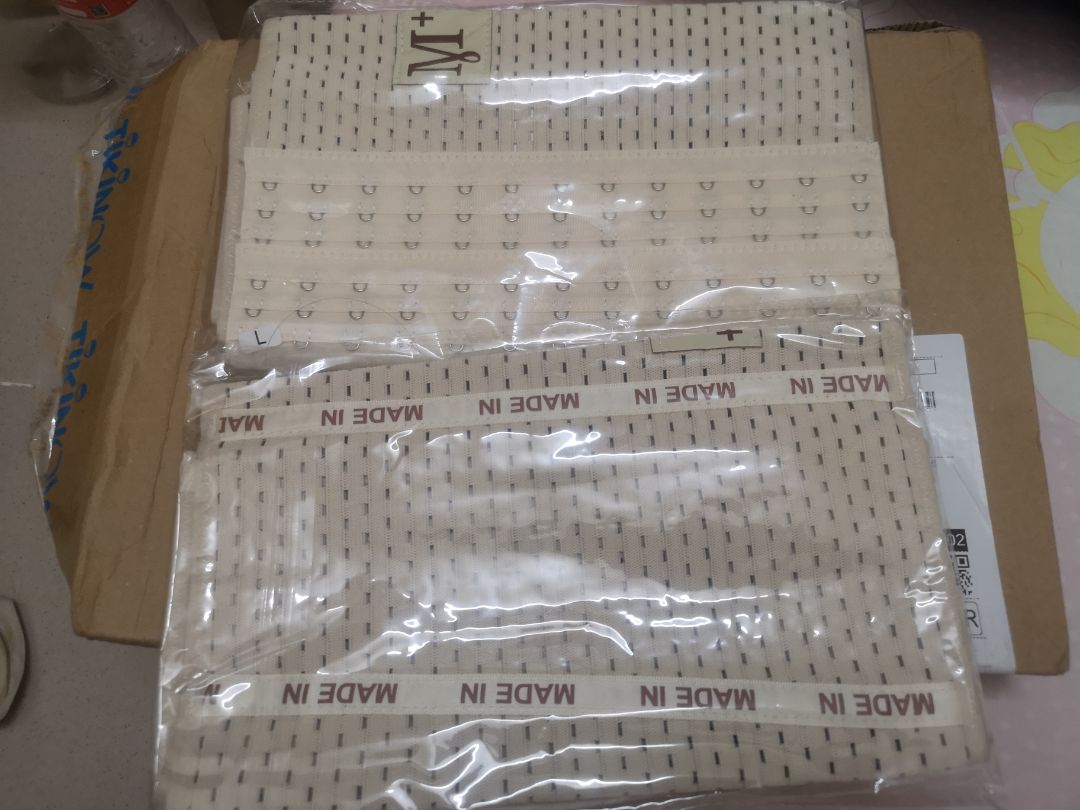 Sản phẩm như hình, xài êm, dễ chịu. Giao hàng sớm hơn dự kiến 1 ngày. Nhân viên giao hàng thân thiện. Rất hài lòng.❤?