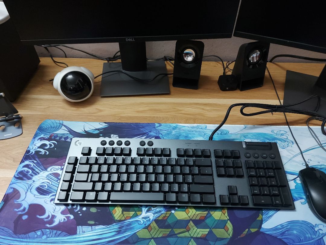 Bàn phím led rgb đẹp, nhưng giao hàng lâu quá