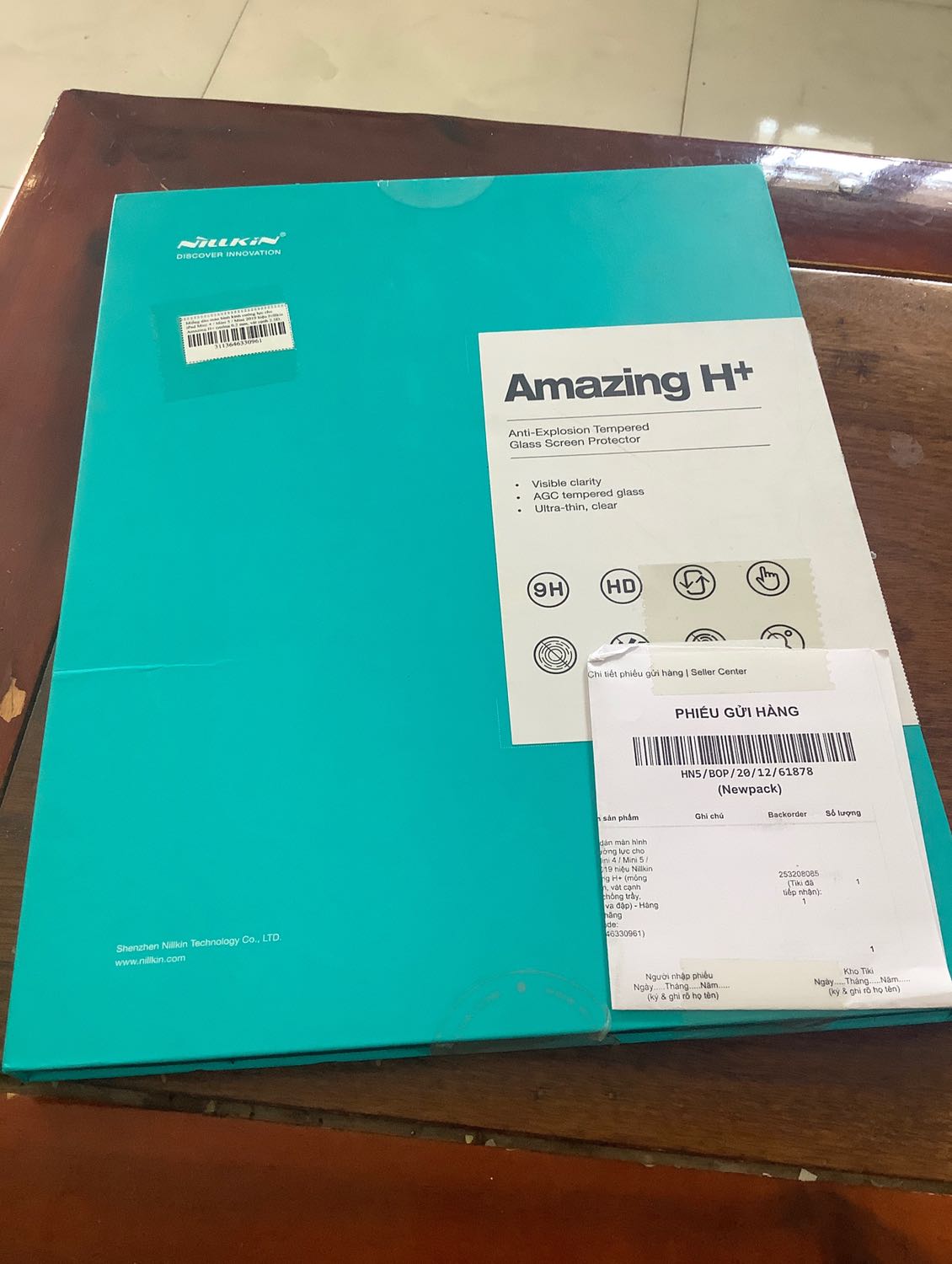 Tiki đóng hàng qá chuẫn....cho 5 sao....miếng dán hơi mắc....nhưng đáng đồng tiền...nói z thôi ae cũng hĩu rồi ha Tiki đóng hàng qá chuẫn....cho 5 sao....miếng dán hơi mắc....nhưng đáng đồng tiền...nói z thôi ae cũng hĩu rồi ha