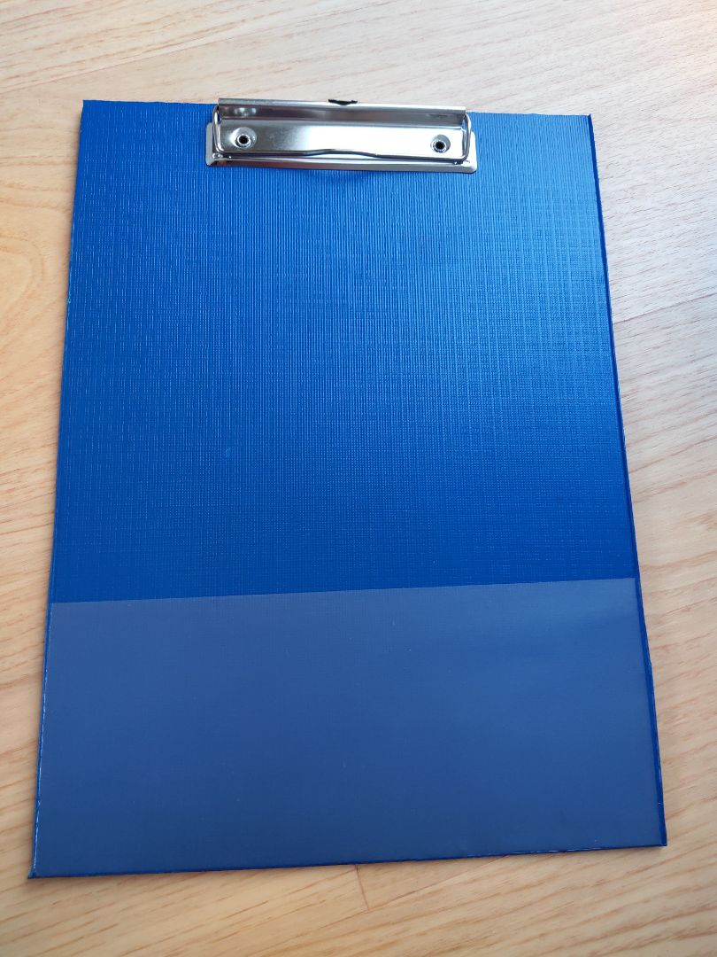 Đã nhận được sản phẩm. Được hỗ trợ tiki now. Chuẩn bị trước tâm lý là nó khả năng sẽ mỏng dính èo ụt. Nhưng hàng tới tay thì thấy cũng khá. Vừa lòng. Hy vọng cái kẹp đừng bị gỉ sét nhanh quá.