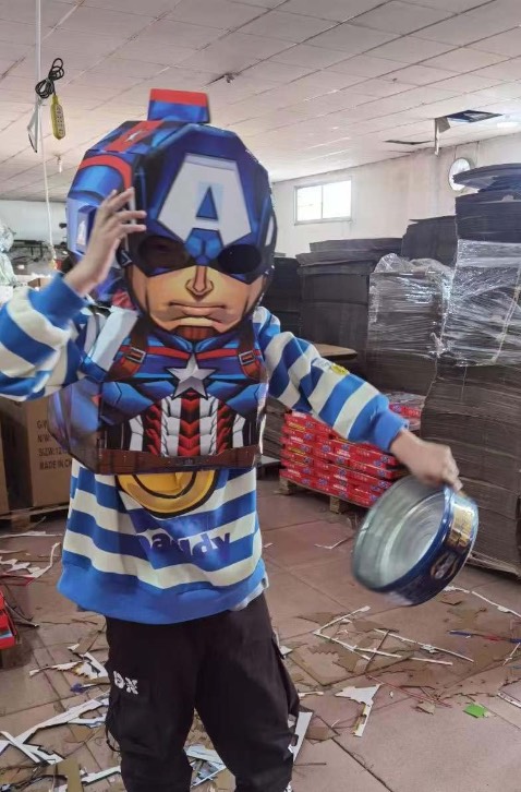 bìa đồ chơi này cứng như mô tả. Chi tiết trên bìa như thật. Kích thước của đồ chơi to rộng. Shop tư vấn nhiệt tình. Chưa thấy lượt mua nhưng mua đồ chơi shop này từ cái bìa kì lân nên thử thấy ok👍🏻