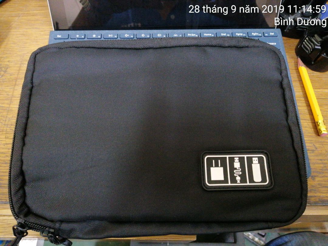 Shop đóng gói rất kĩ, tuy túi có hơi nhỏ nhưng có thể đựng được nhiều món, cảm thấy hài lòng về sản phẩm. Thanks Shop và Tiki. Shop đóng gói rất kĩ, tuy túi có hơi nhỏ nhưng có thể đựng được nhiều món, cảm thấy hài lòng về sản phẩm. Thanks Shop và Tiki.